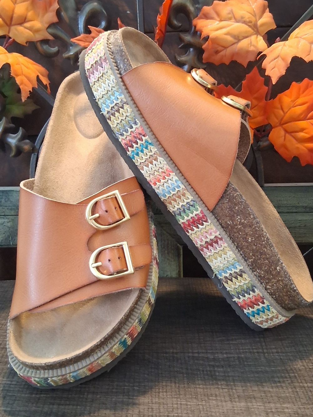 No Boundaries Leather Slide Platform Sandals with Multicolor Woven Sole